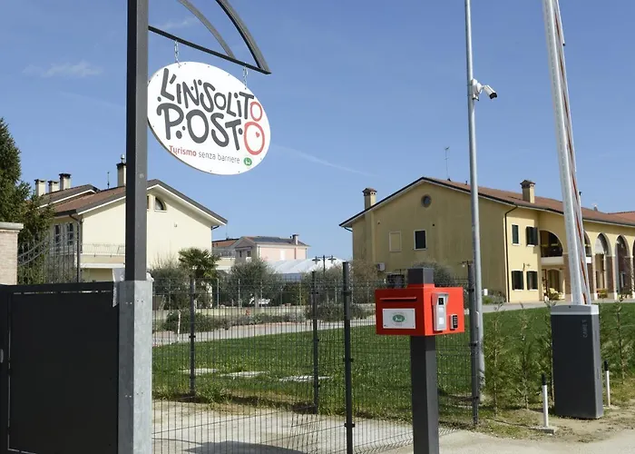 L'insolito Posto מלון Sabbioncello